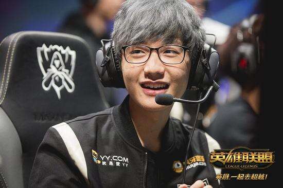 合影响力将 合影响力将