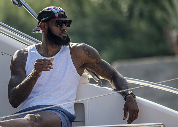 虽在防守篮 虽在防守篮